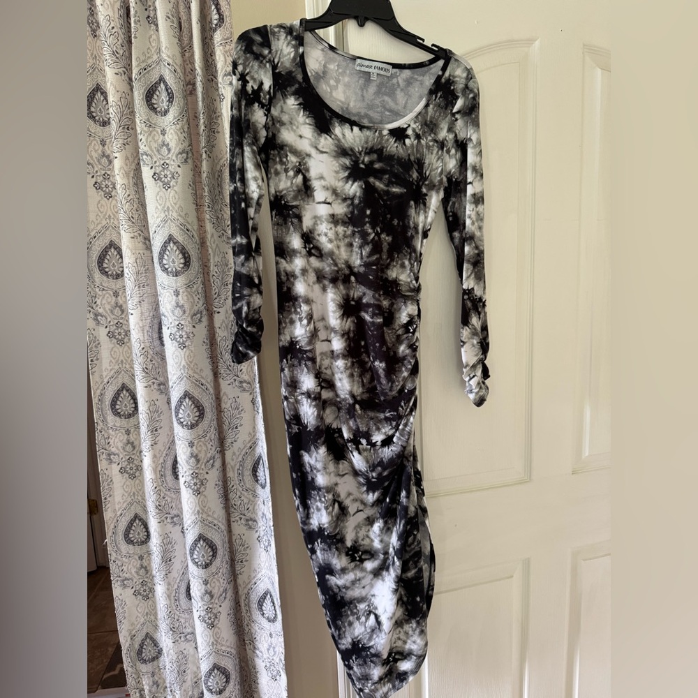 Black and White Tie-Dye 3/4 Sleeve Dress